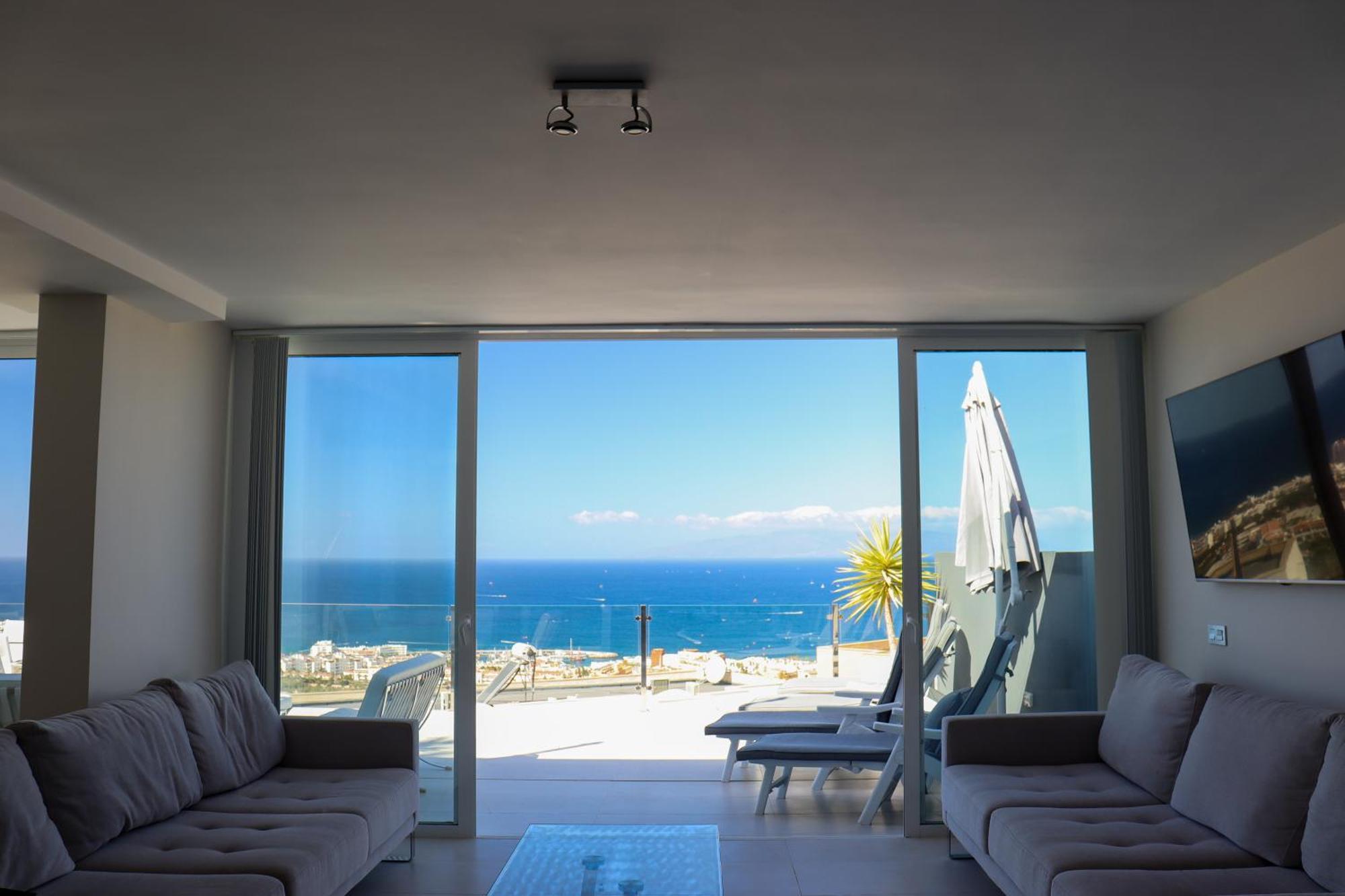Azure Sky Villa - Panoramic Ocean View, Luxury, San Eugenio أذيخي المظهر الخارجي الصورة