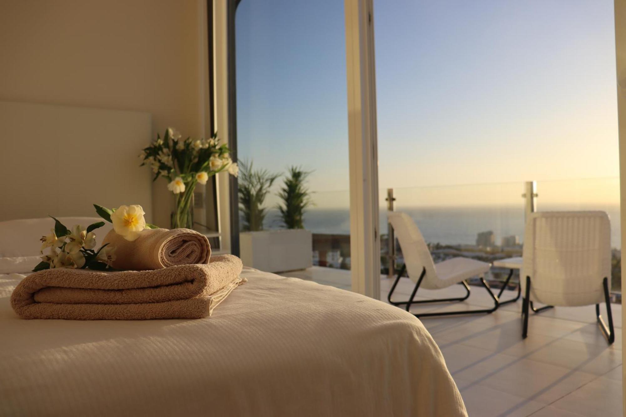 Azure Sky Villa - Panoramic Ocean View, Luxury, San Eugenio أذيخي المظهر الخارجي الصورة