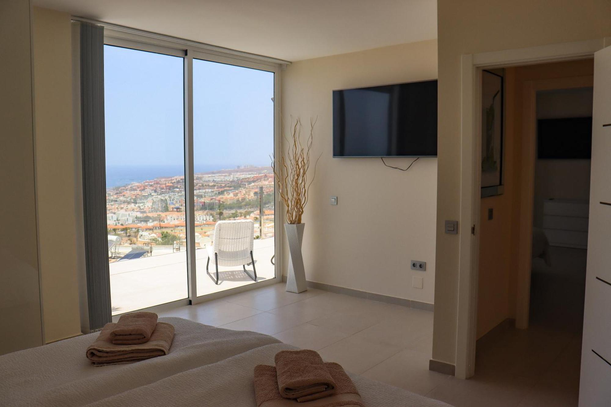 Azure Sky Villa - Panoramic Ocean View, Luxury, San Eugenio أذيخي المظهر الخارجي الصورة